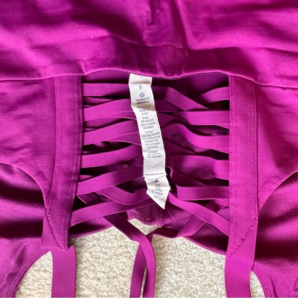 EUC - Lululemon bundle - crops and matching tank - Picture 12 of 12